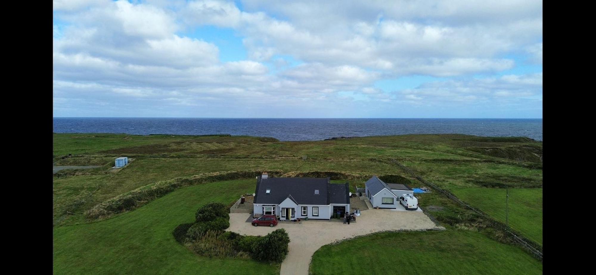 Cois Na Mara Bridges Of Ross V15 T677 Bed and Breakfast Kilbaha Exteriör bild