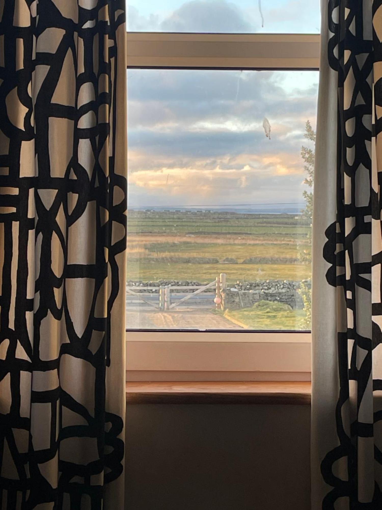 Cois Na Mara Bridges Of Ross V15 T677 Bed and Breakfast Kilbaha Exteriör bild